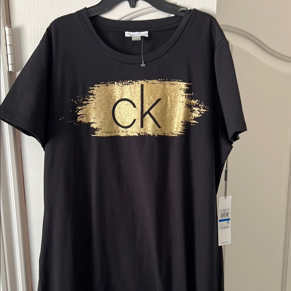 Super comfy Calvin Klein Black T shirt dress with Gold Logo